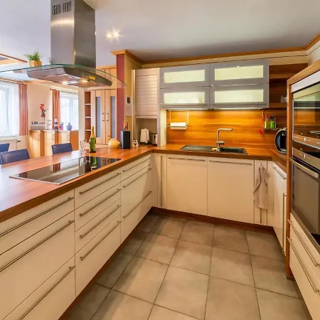 Charming Country House With Panoramic Views Prázdninový dům Bullange
